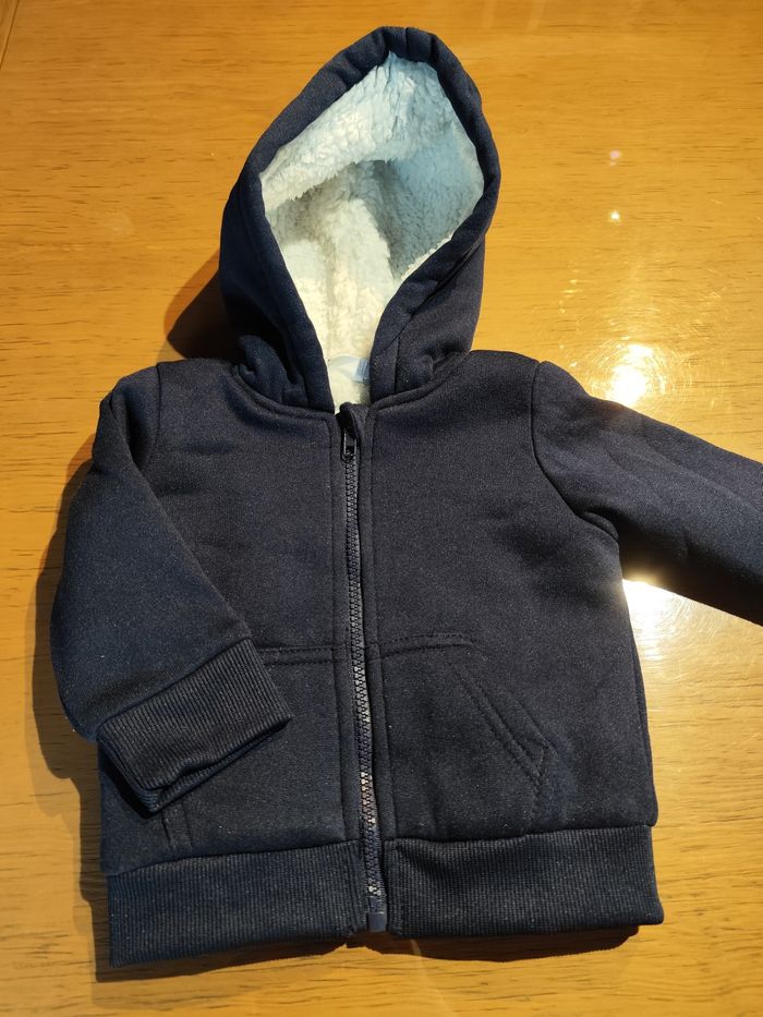 Gilet/veste polaire taille 9 mois