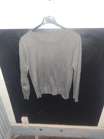 Pull Gris