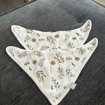 Lot de 2 bavoirs jollein