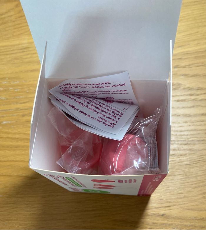 NEUF Saforelle pack de 2 coupes menstruelles Taille 1 - photo numéro 5