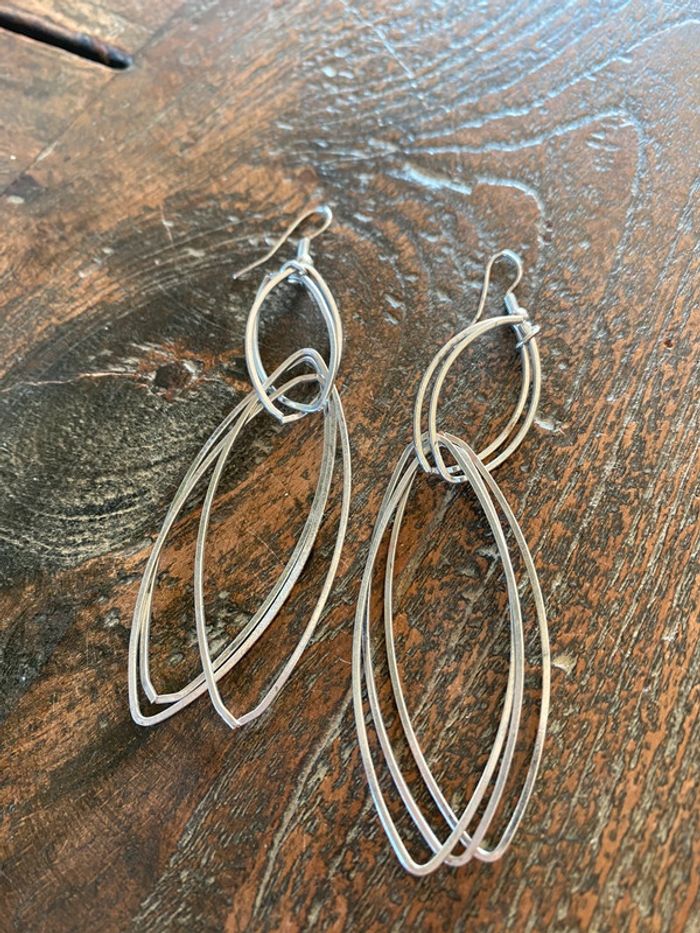 Magnifique paire de boucles d’oreilles argentées - photo numéro 2