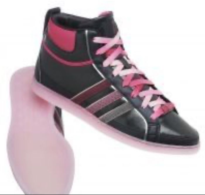 Baskets Adidas Neuf - photo numéro 2