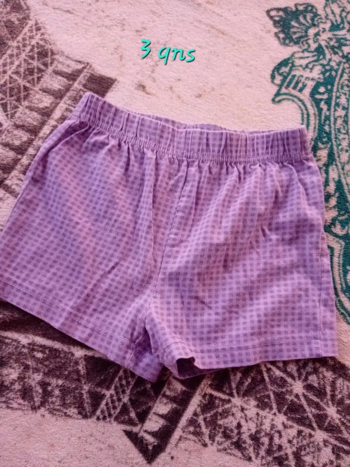 Short violet en 3 ans