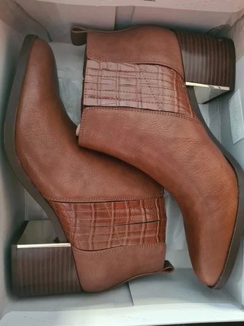 Jolies bottines 41 neuves