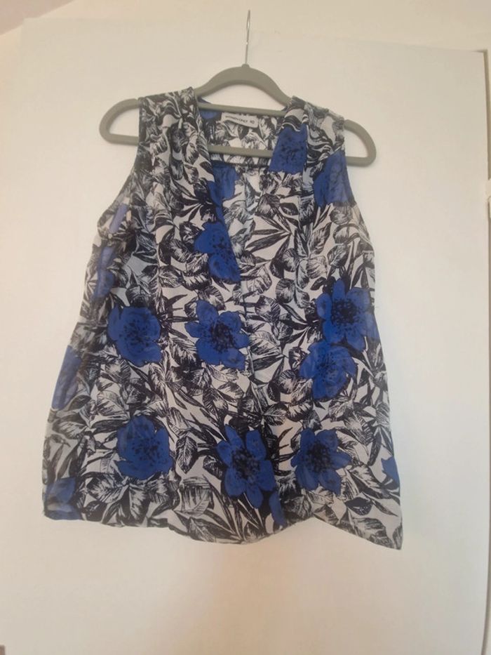 Top motifs fleuris, 40 - photo numéro 3