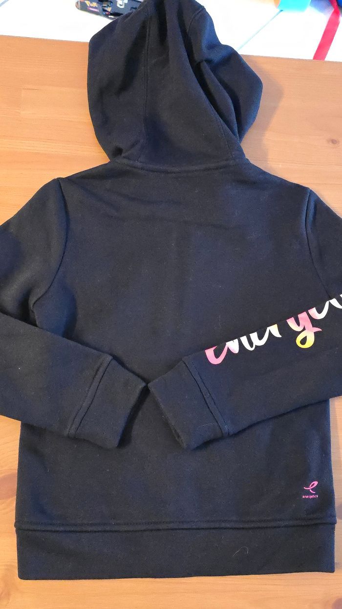 (Neuf non porté) 🏷🩷 sweat zippé molleton 8ans Fille 🩷⚘️ - photo numéro 2