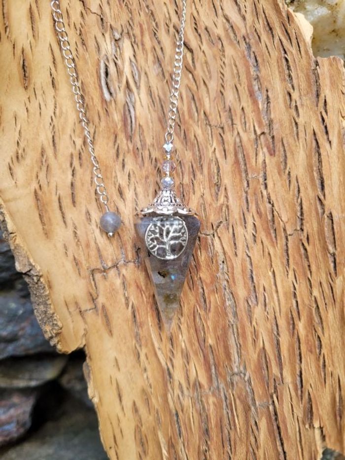 Pendule divinatoire en Labradorite fait main arbre de vie