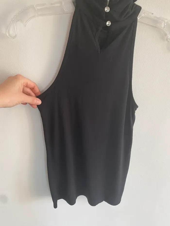 Débardeur à col no excuse noir boutons strasse à la nuque - photo numéro 5