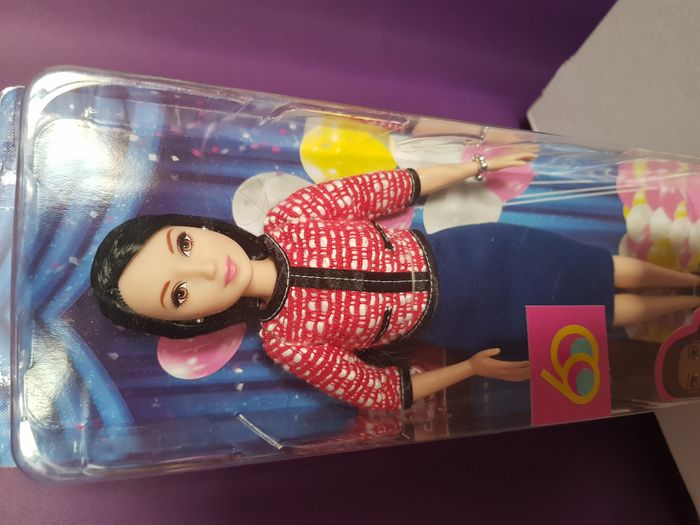 barbie métier poupée candidate politique présidente - photo numéro 2