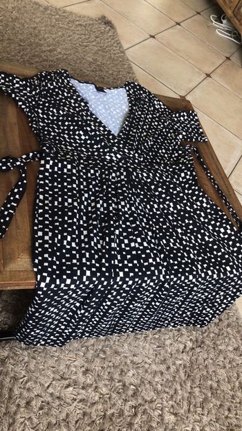 Robe ivoire et noire