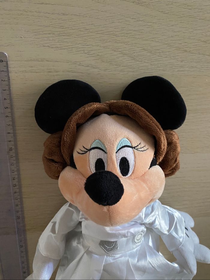 Peluche Disney disneyland Paris Minnie mouse star wars princesse Leia parks - photo numéro 2
