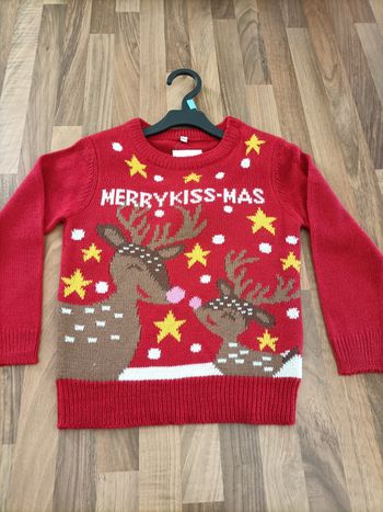 Pull de Noël neuf rennes 5 ans