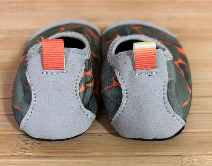 Chaussure aquatique orange et verte 23/24 - photo numéro 3