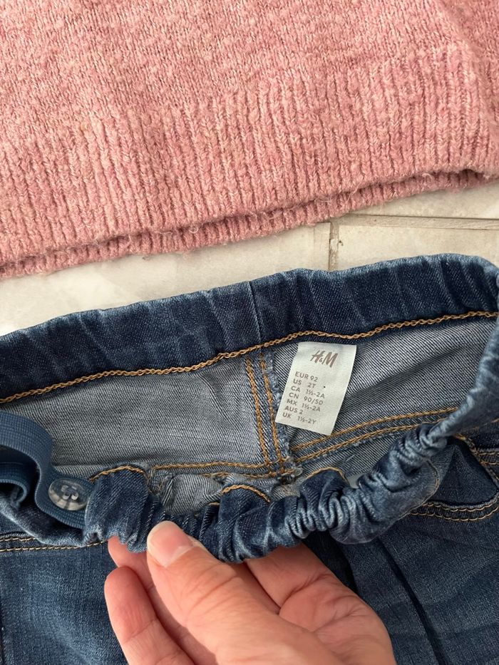 Pull + jeans 18 mois H&M - photo numéro 2