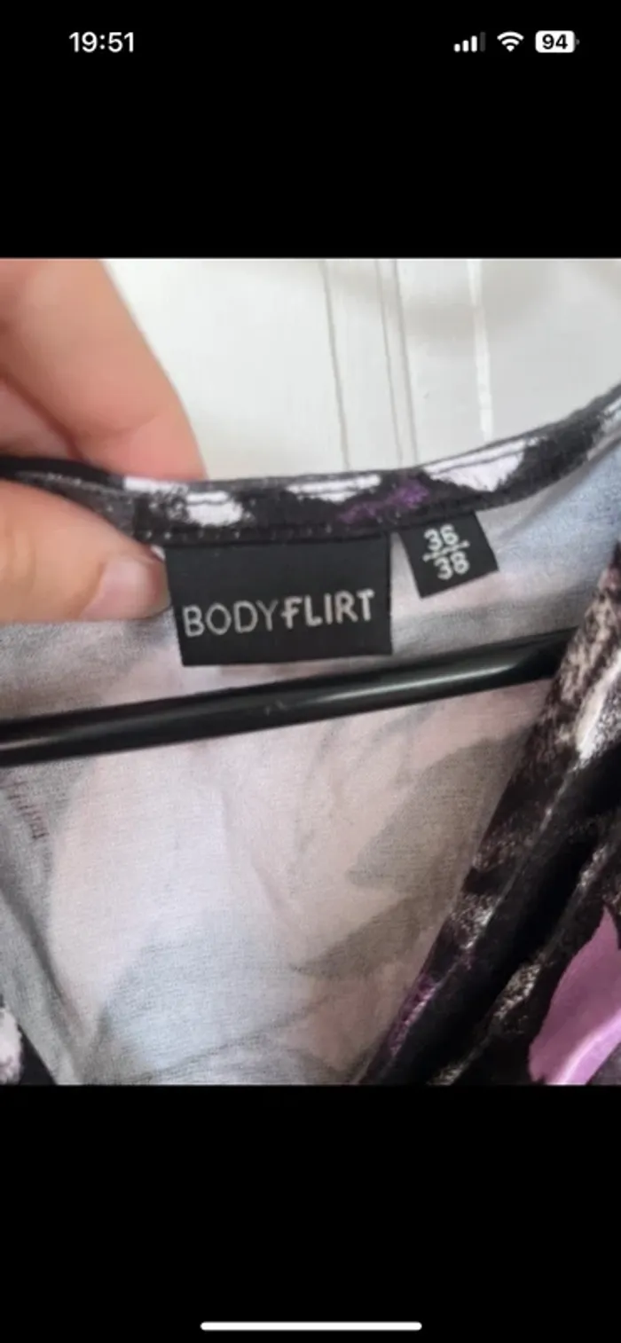 T-shirt BodyFlirt 36/38 - photo numéro 3