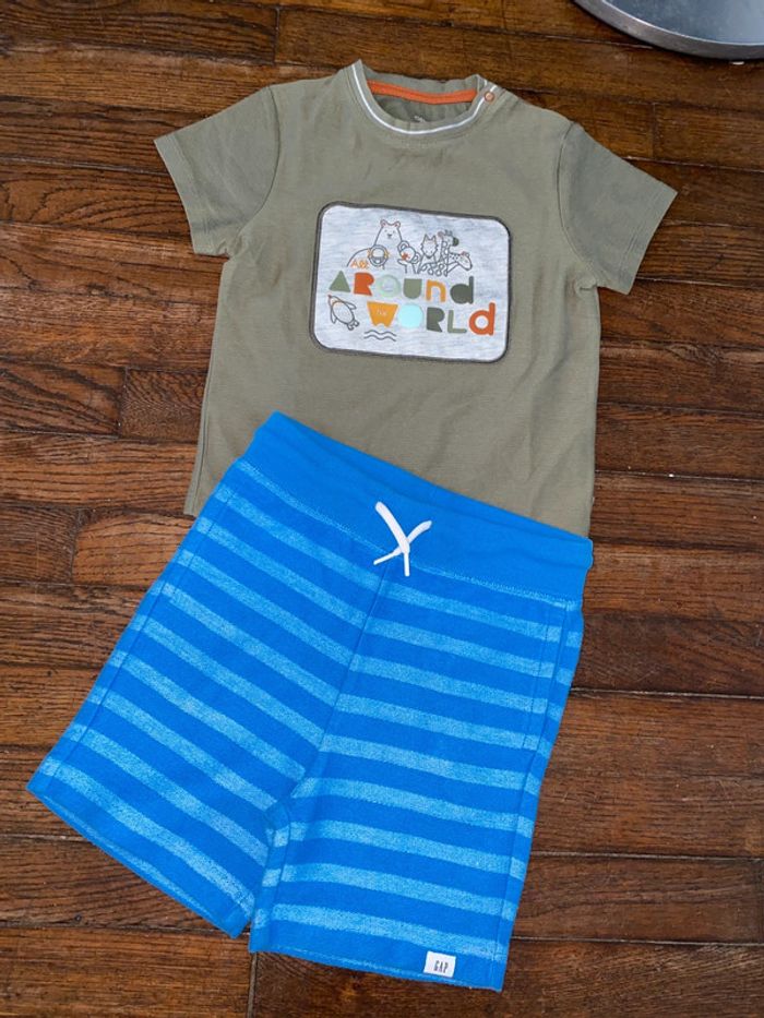 T-shirt obaibi et short gap 18 mois