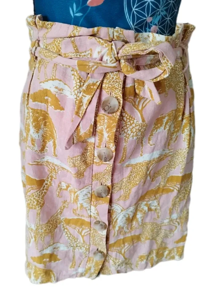 Jupe courte en lin rose safari - Pink Crush - photo numéro 2