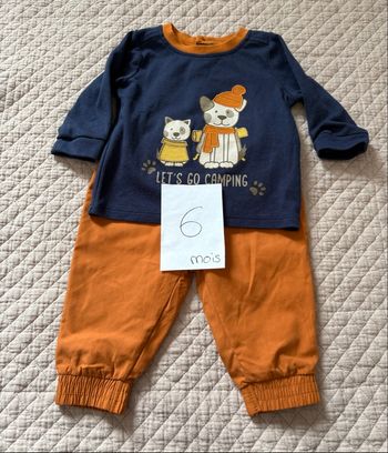 Ensemble tee-shirts à manches longues et pantalon