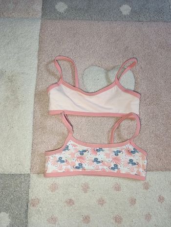 Lot de 2 brassières 4/5 ans