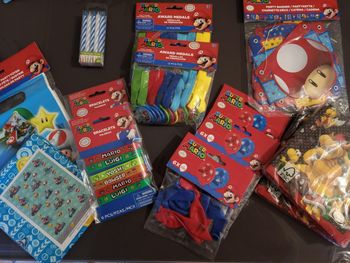 Gros lot déco anniversaire Super Mario
