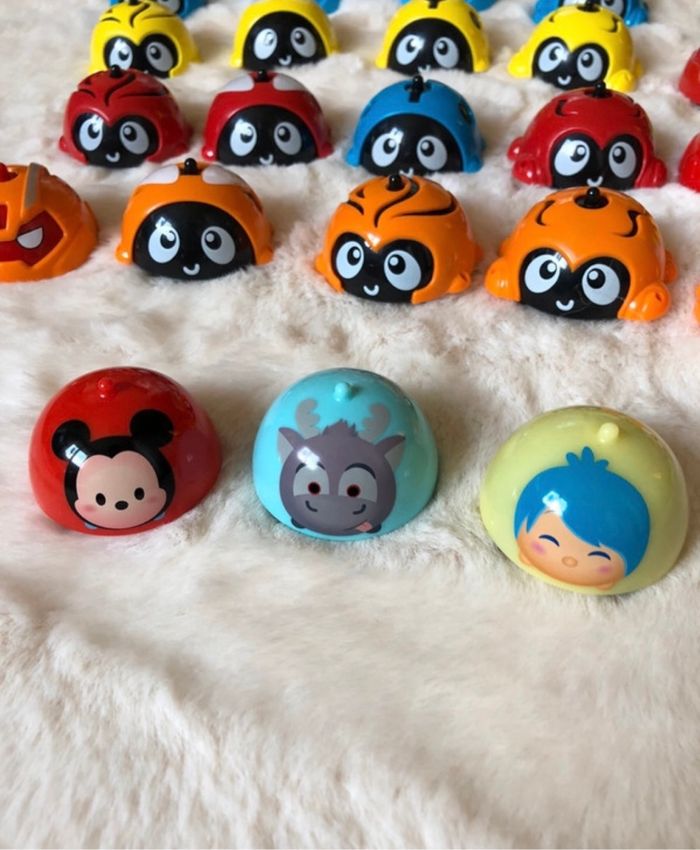 Lot de 23 voitures toupies Spinzals - 20 classiques et 3 Disney - aucun double - photo numéro 3