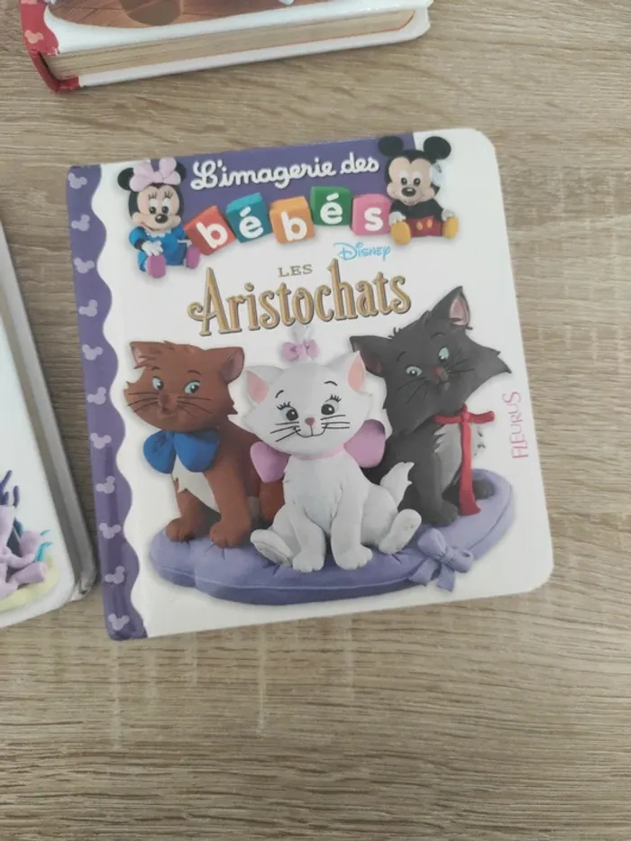 Lit de livres l'imagerie des bébés - photo numéro 2