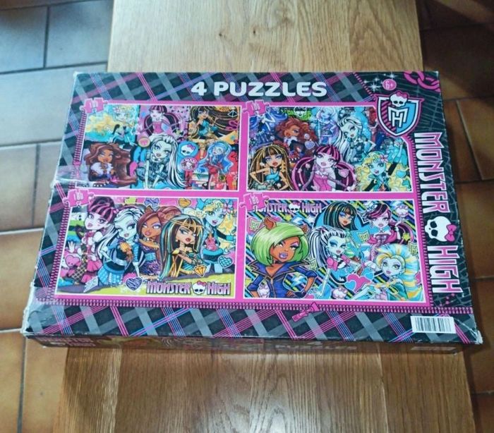 4 puzzles Monster high 6 ans +