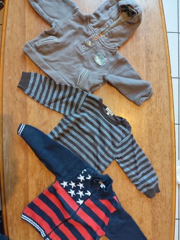 Lot de 3 pulls/gilet pour garçon taille 12 mois