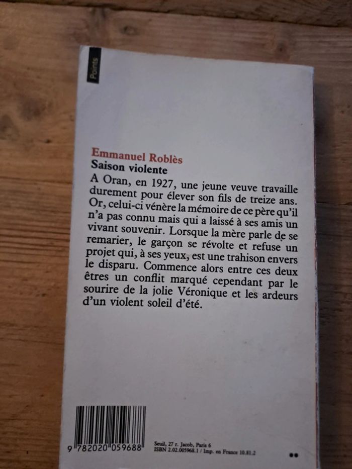 Livre Saison Violente, Emmanuel Roblès - photo numéro 2