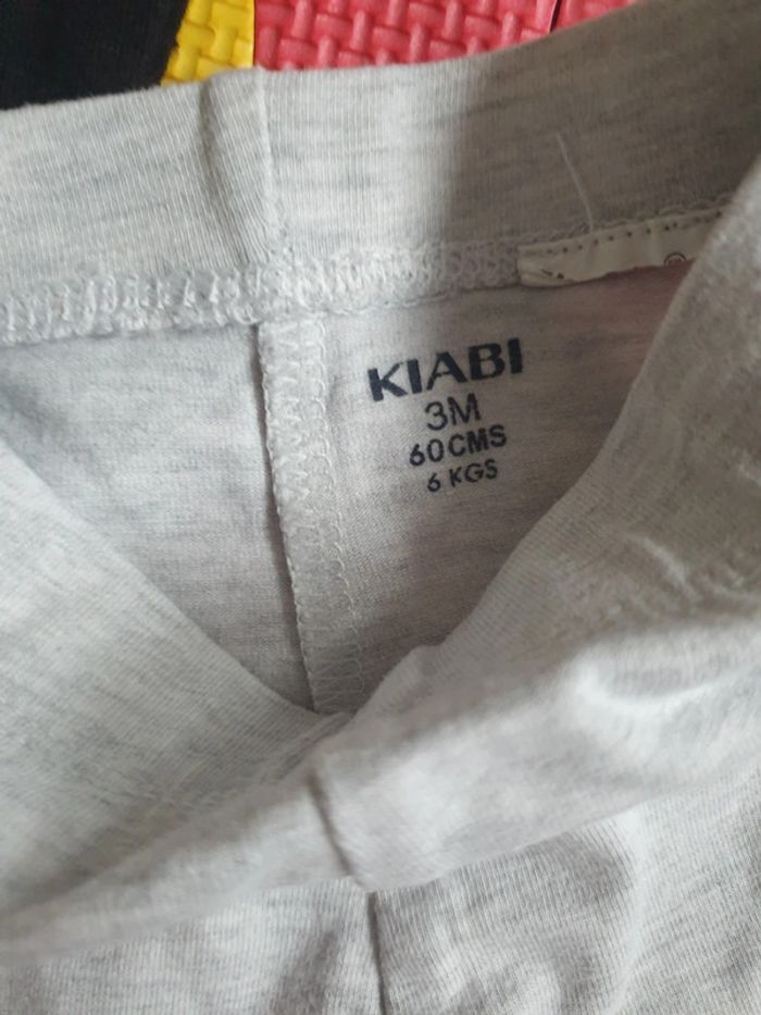 Lot legging mixte 3 mois kiabi - photo numéro 2