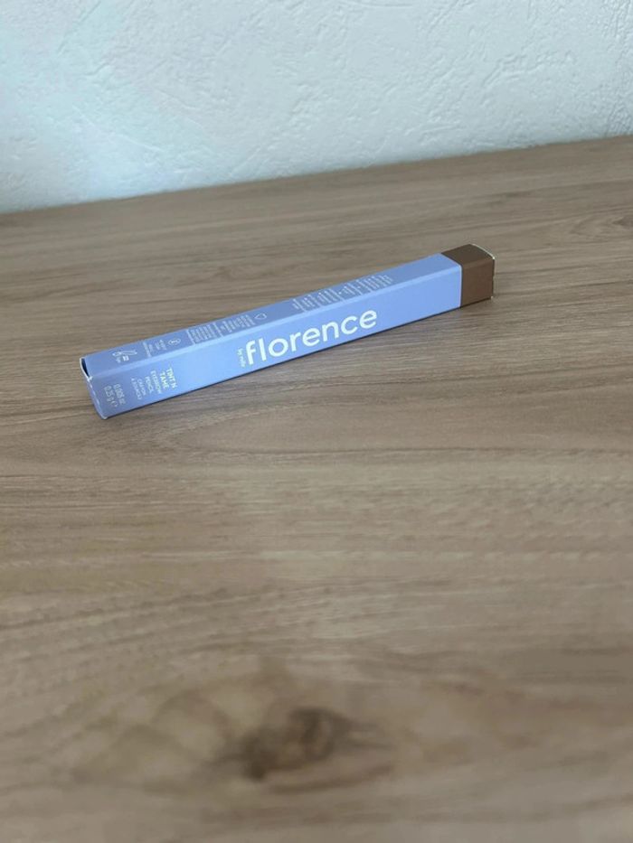 🌟 Crayon à Sourcils Florence - Taupe 🌟