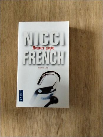 Livre de Nicci French - mémoire piégée