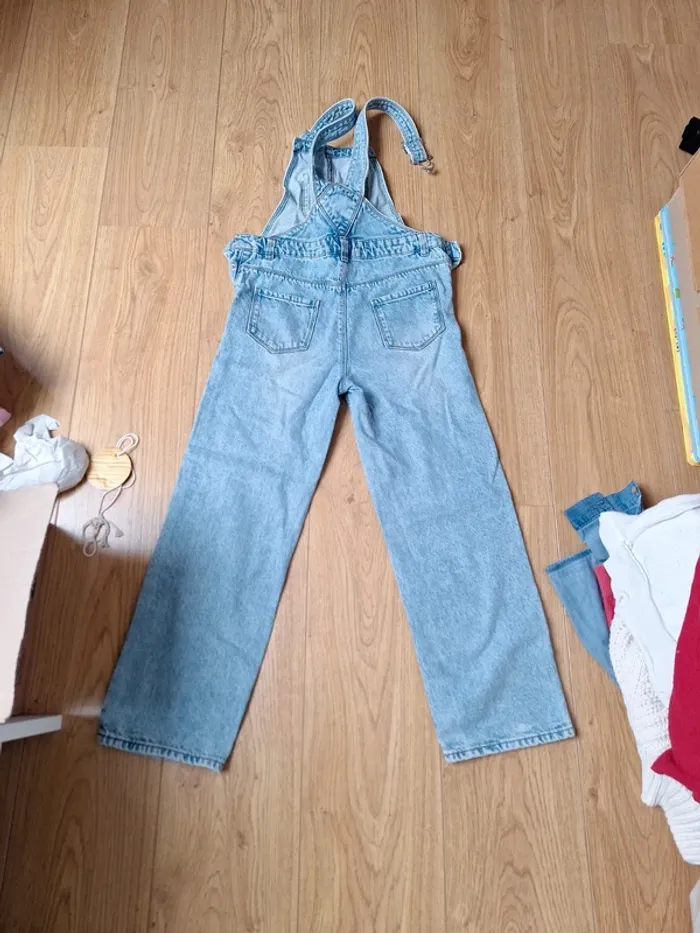 Salopette en jean - photo numéro 3