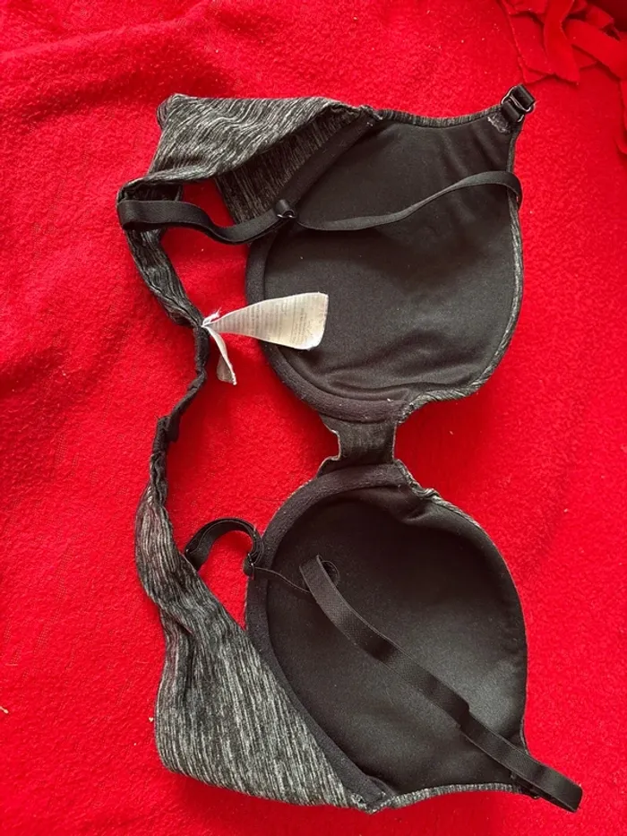 Soutien gorge - photo numéro 2