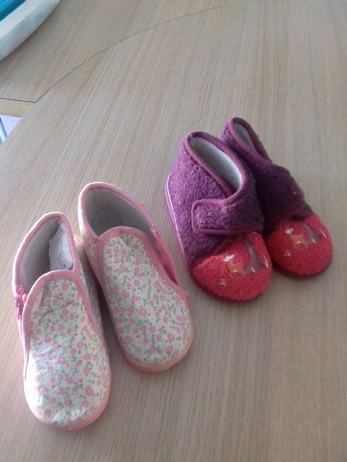 2 paires de chaussons