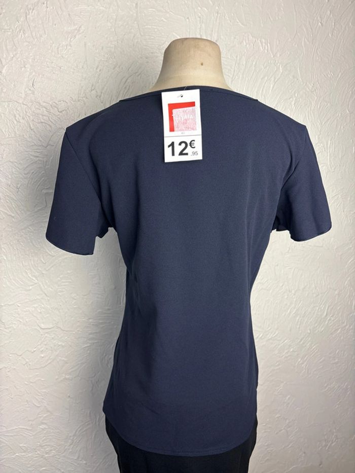 Tee shirt col V bleu marine taille 40 femme - photo numéro 2