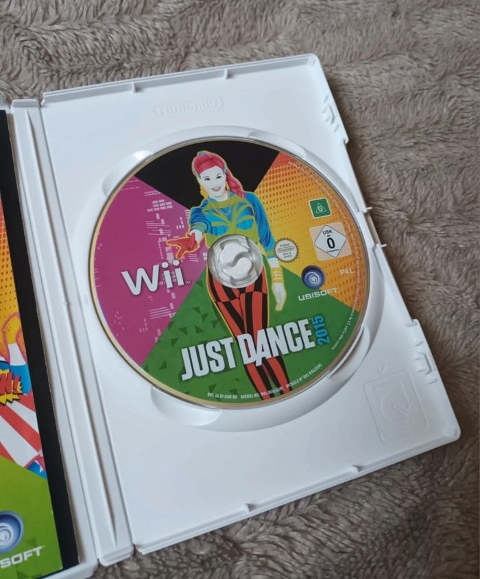 Jeu de Wii | " Just Dance 2015 " 🌞 - photo numéro 4