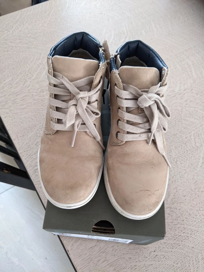 Boots Timberland basses 33