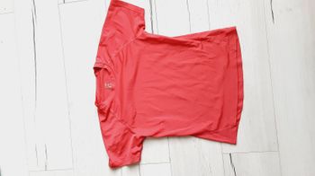 Vêtement femmes tee-shirt manches courtes rose fuschia Décathlon Quechua taille S