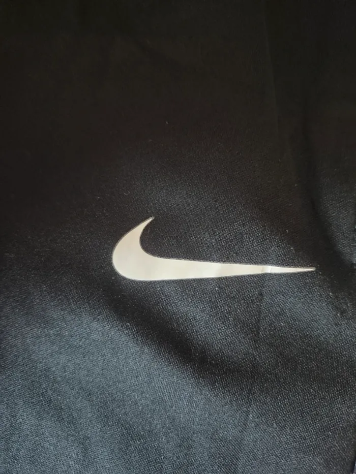 Ensemble Nike en S Enfant (8/10 ans) - photo numéro 3