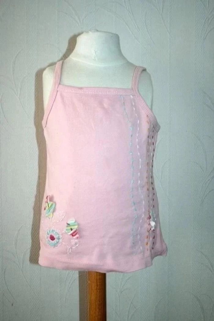 Top à bretelles rose 3 ans