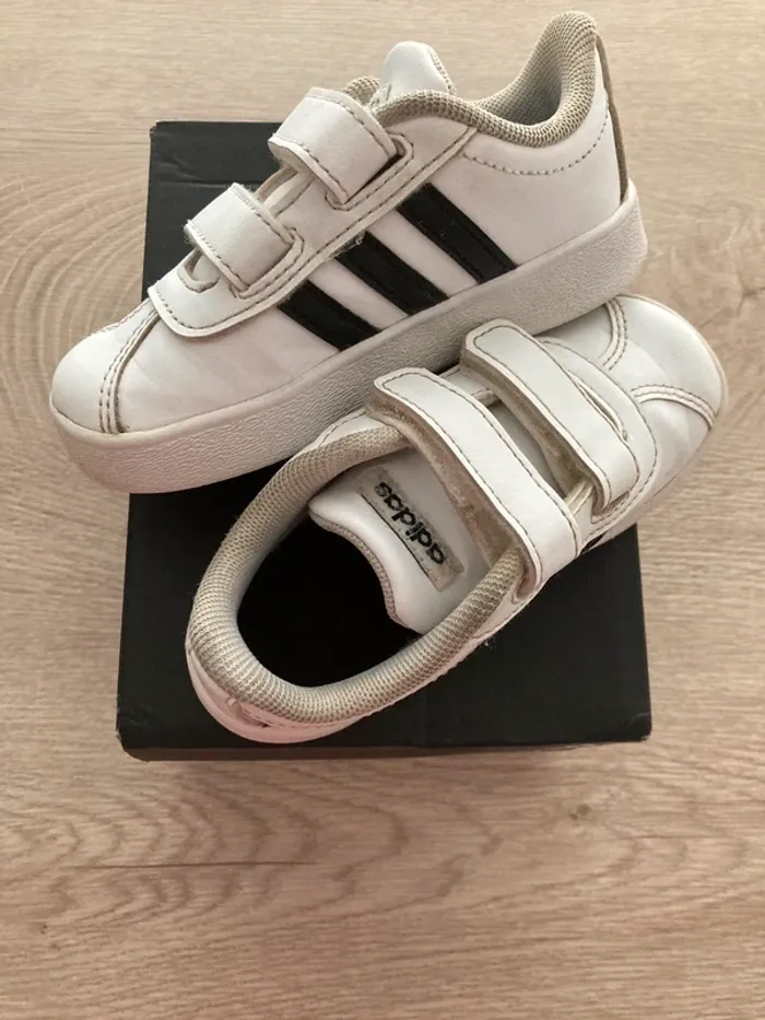 Baskets Adidas Bébé - photo numéro 2