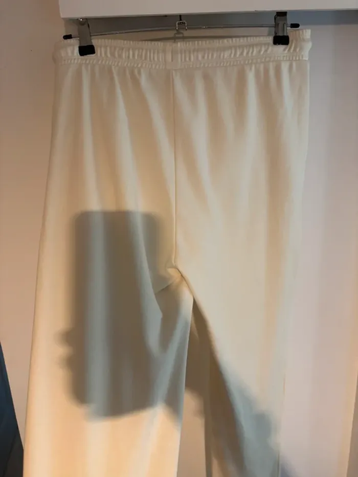 Pantalon de jogging écru KIABI Eco Conception – Taille M (38/40) - photo numéro 4
