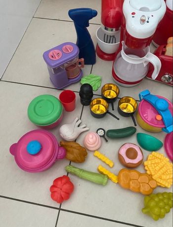 Lot dînettes et électroménager