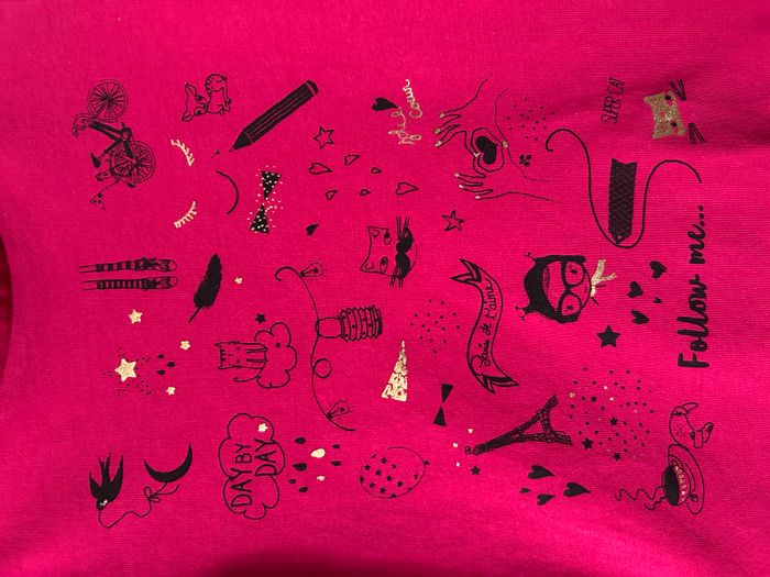 Tee-shirt imprimé noir et doré taille 3 ans - photo numéro 2