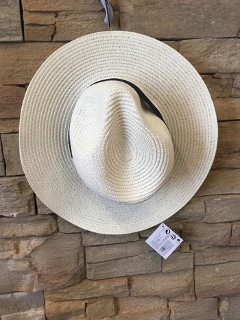Chapeau femme Neuf