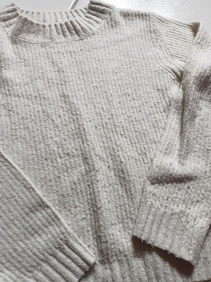 Pull fille beige crème légèrement pailleté doré - photo numéro 4