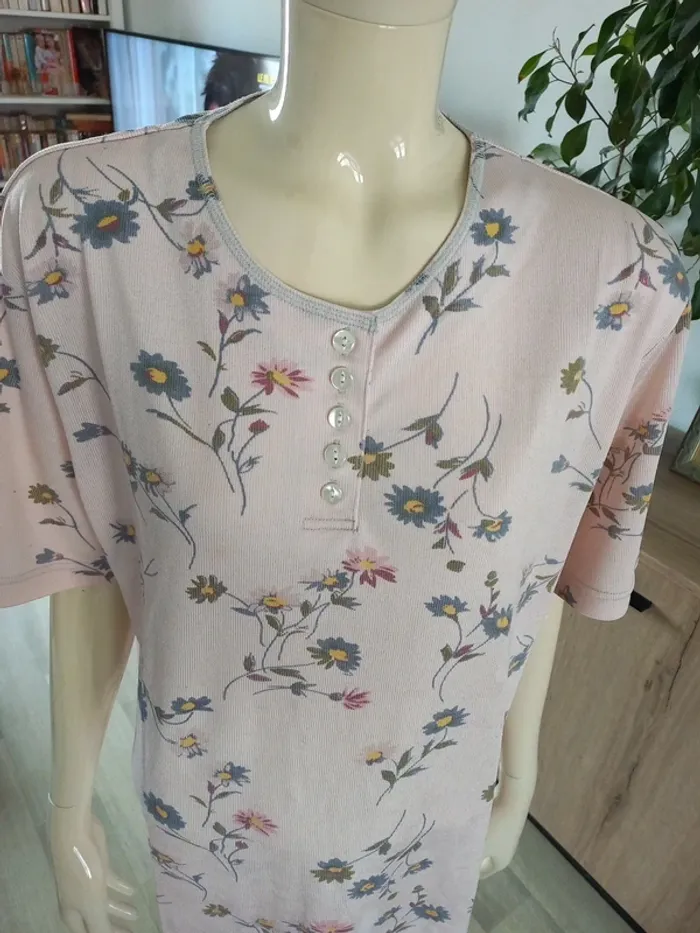 Tee-shirt femme fleuri T46/48 - photo numéro 3