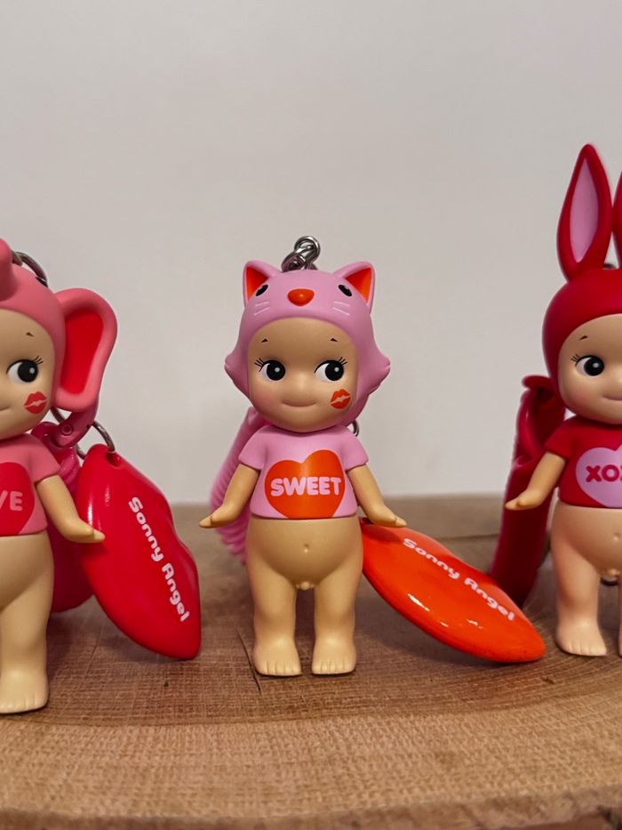 Sonny angels kiss kiss série edition saint Valentin - photo numéro 3