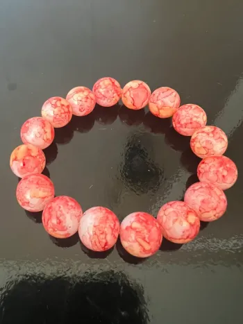 Bracelet en pierres colorées – Style cosmique – Porte-bonheur